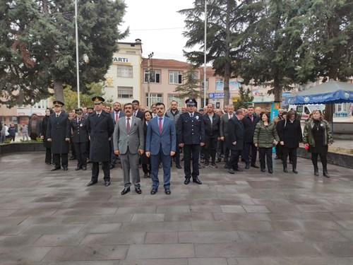 10 Kasım Atatürk’ü Anma Günü Kapsamında İlçemizde Program Düzenlendi 